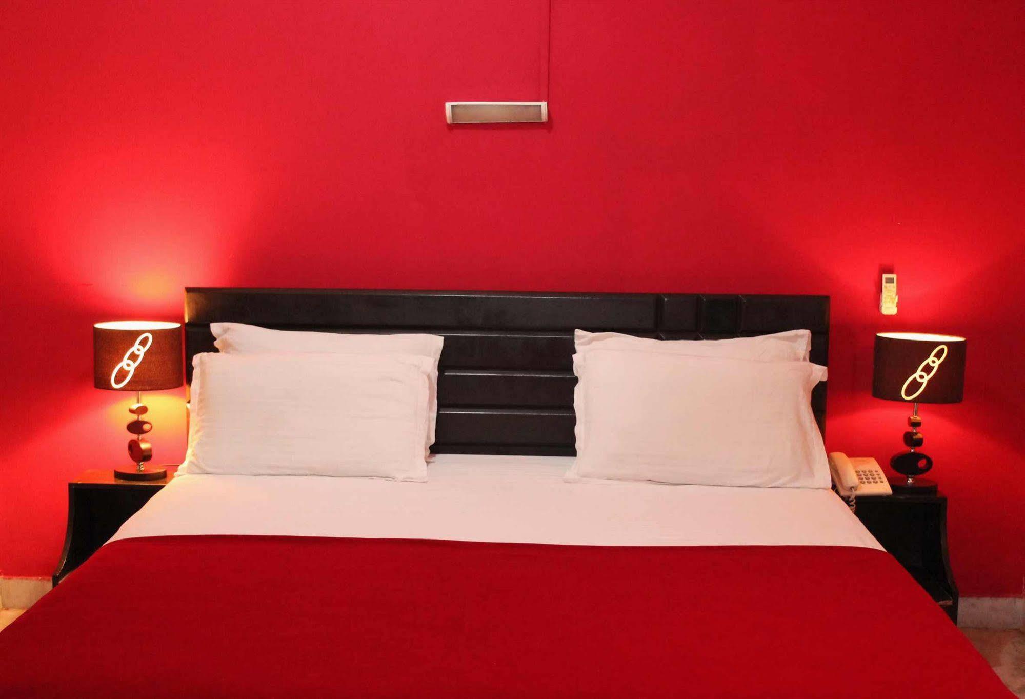 The New Casablanca Boutique Hotel Бангалор Экстерьер фото